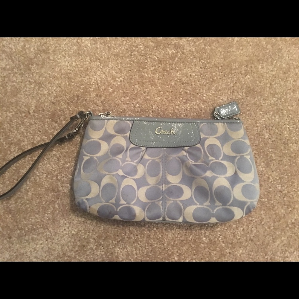 Coach Clutch/wristlet